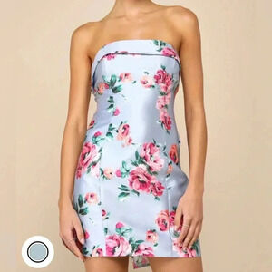 💕NWT💕Lulu’s, Light Blue Floral Taffeta Strapless Bow Mini Dress.Sizes: Various